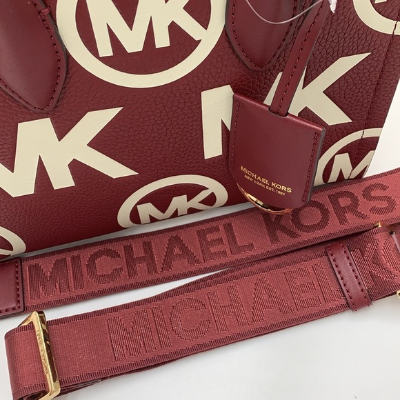 MICHAEL KORS
Mirella Small Logo Embossed Pebbled Leather Crossbody
DK CHERRY
NWT - Picture 16 of 16
